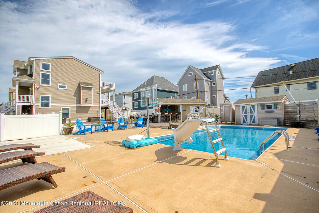 207 Ceylon Avenue - Photo 44