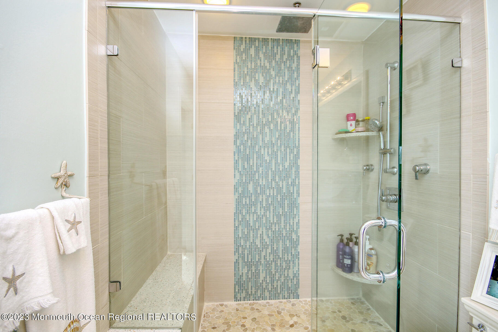 207 Ceylon Avenue - Photo 23