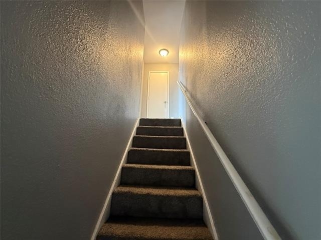119 Peachtree Court - Photo 6