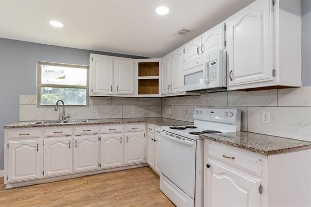 4621 Owenwood Avenue - Photo 2