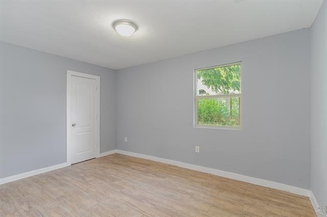 4621 Owenwood Avenue - Photo 5