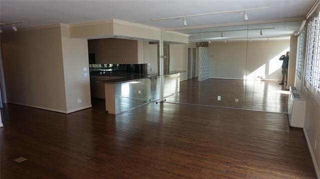 3883 Turtle Creek Boulevard - Photo 3