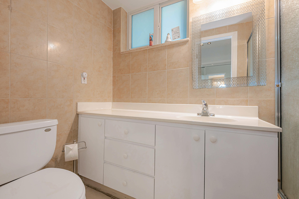 1333 E Hallandale Beach Boulevard - Photo 18