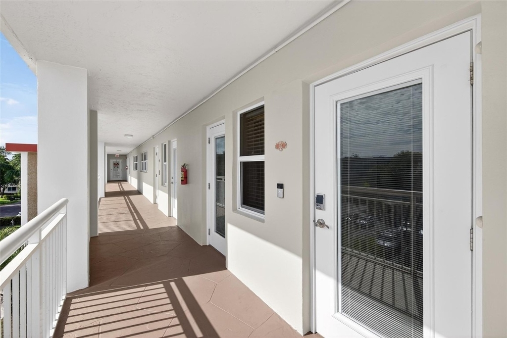 3180 Ne 48th Court - Photo 33