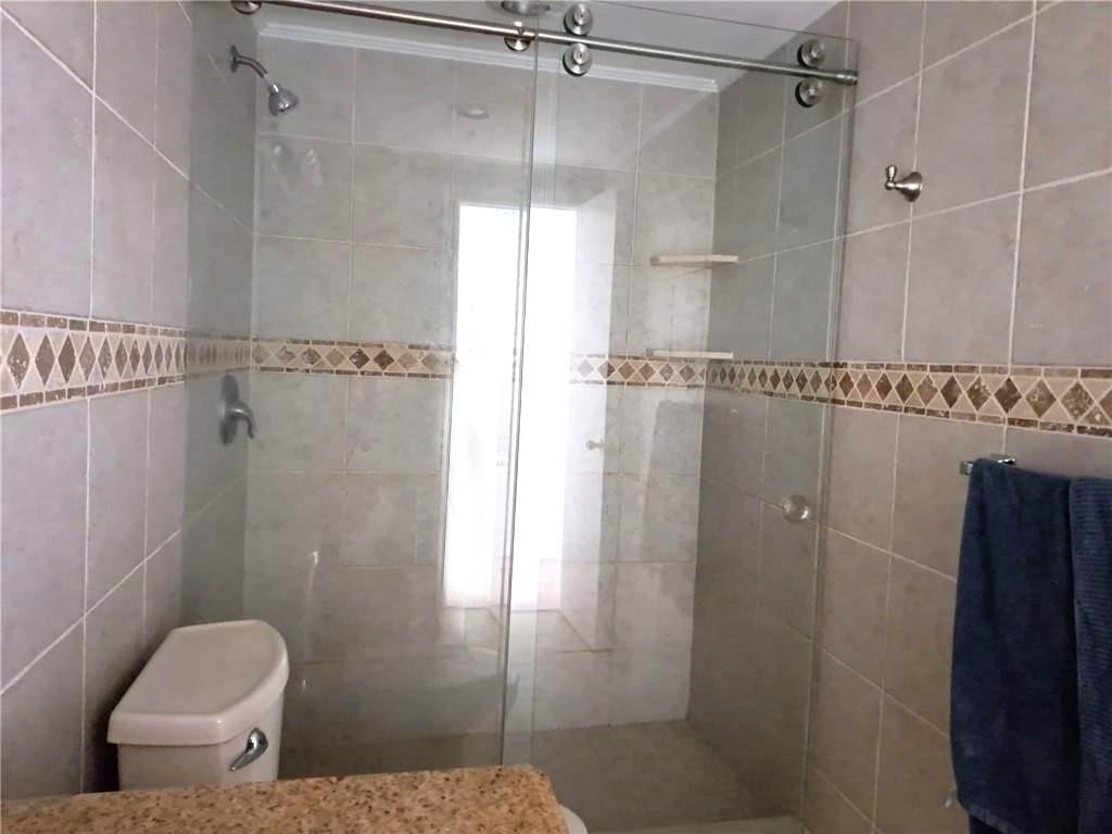 2455 Ne 51st Street - Photo 5