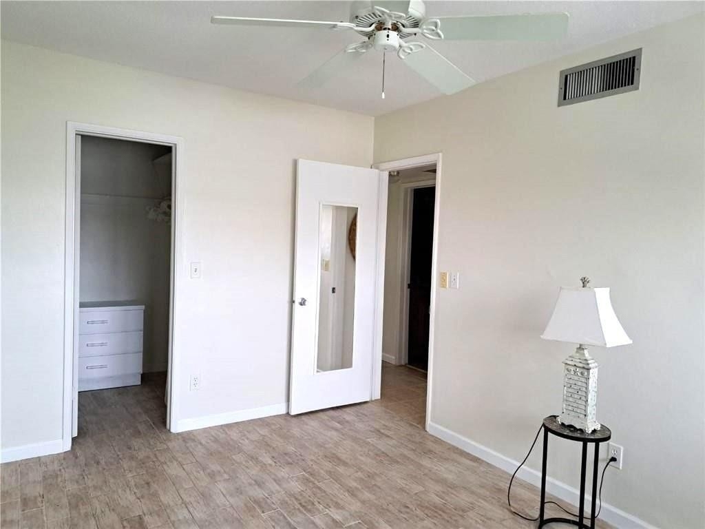 2455 Ne 51st Street - Photo 2
