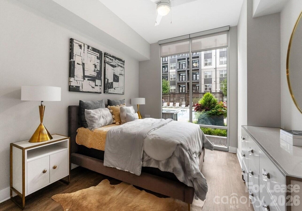 500 W Trade Street - Photo 22