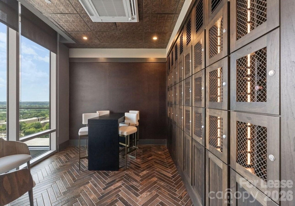 500 W Trade Street - Photo 12