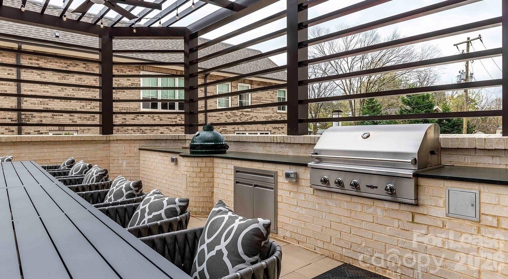 2426 Vail Avenue - Photo 7