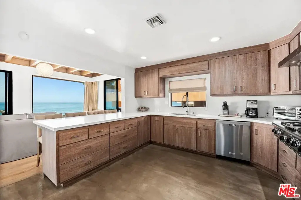 24608 Malibu Road - Photo 8
