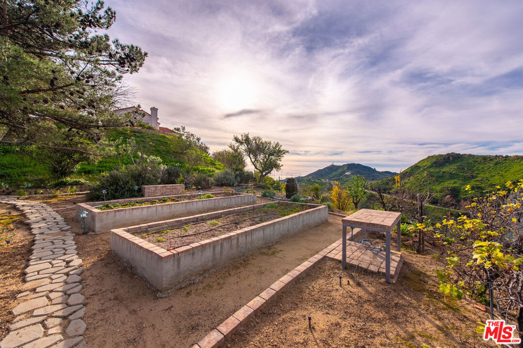 501 Sadie Road - Photo 35