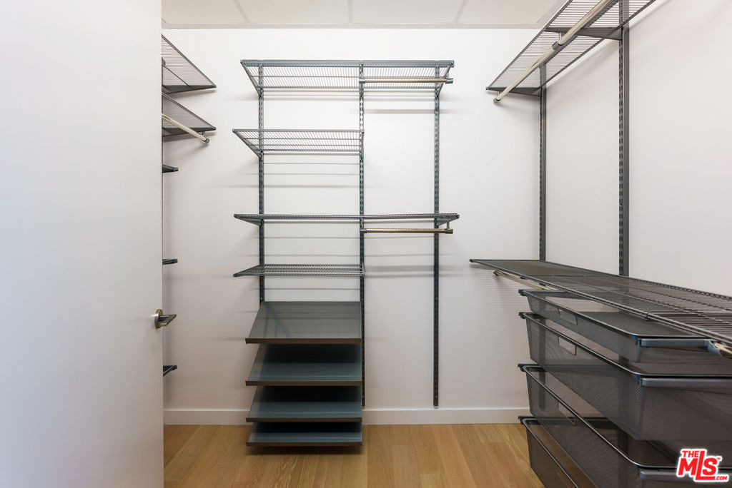 700 Broadway - Photo 17