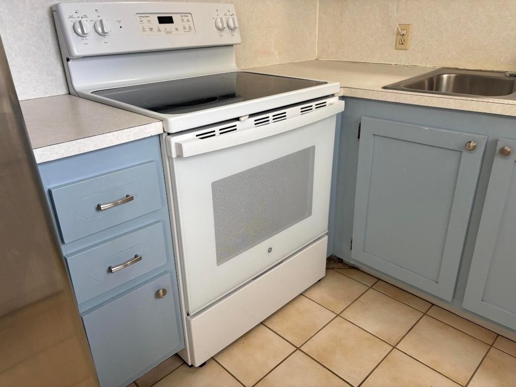 186 Dorset E - Photo 5