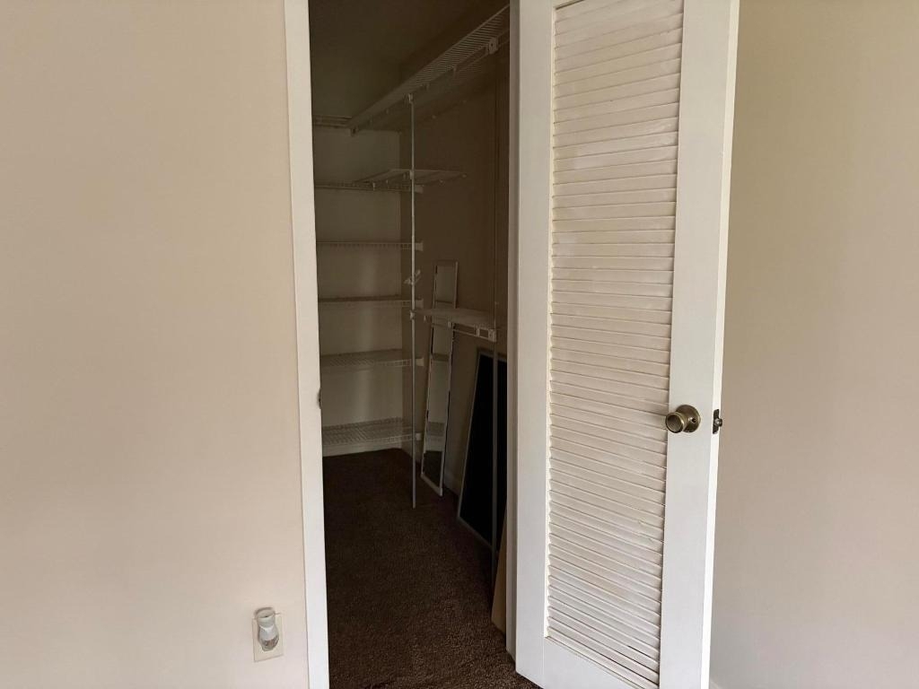 186 Dorset E - Photo 16
