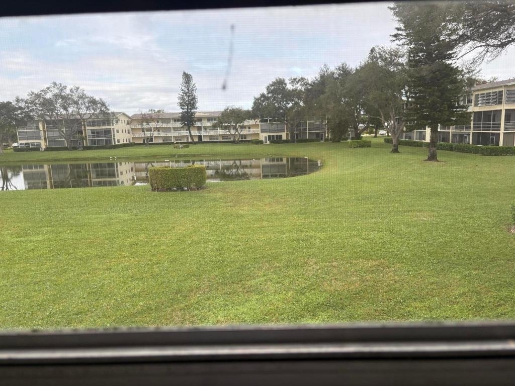 186 Dorset E - Photo 13