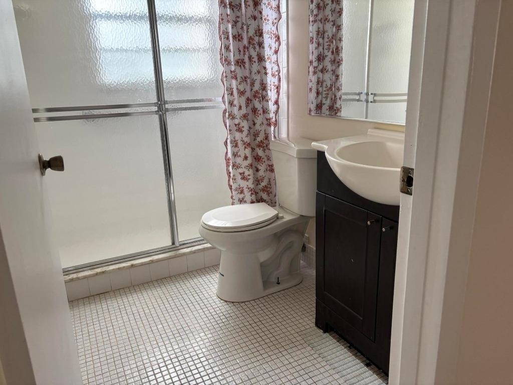 186 Dorset E - Photo 8