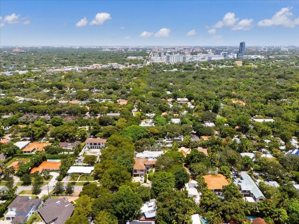 3917 S Le Jeune Road - Photo 17