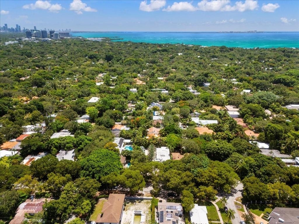 3917 S Le Jeune Road - Photo 16