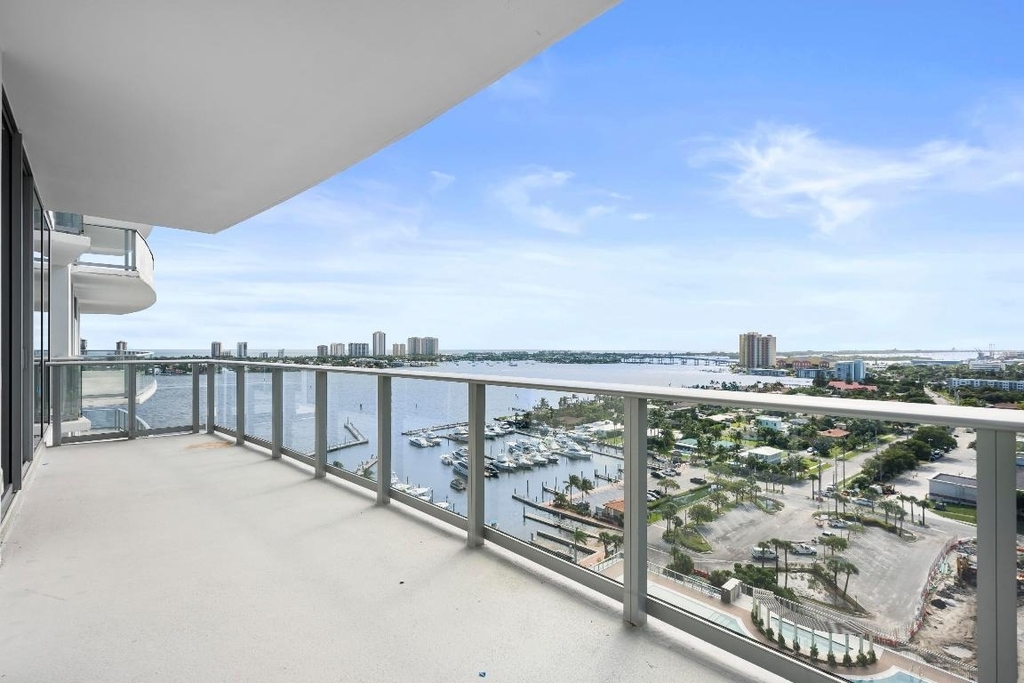 220 Lake Shore Drive - Photo 50