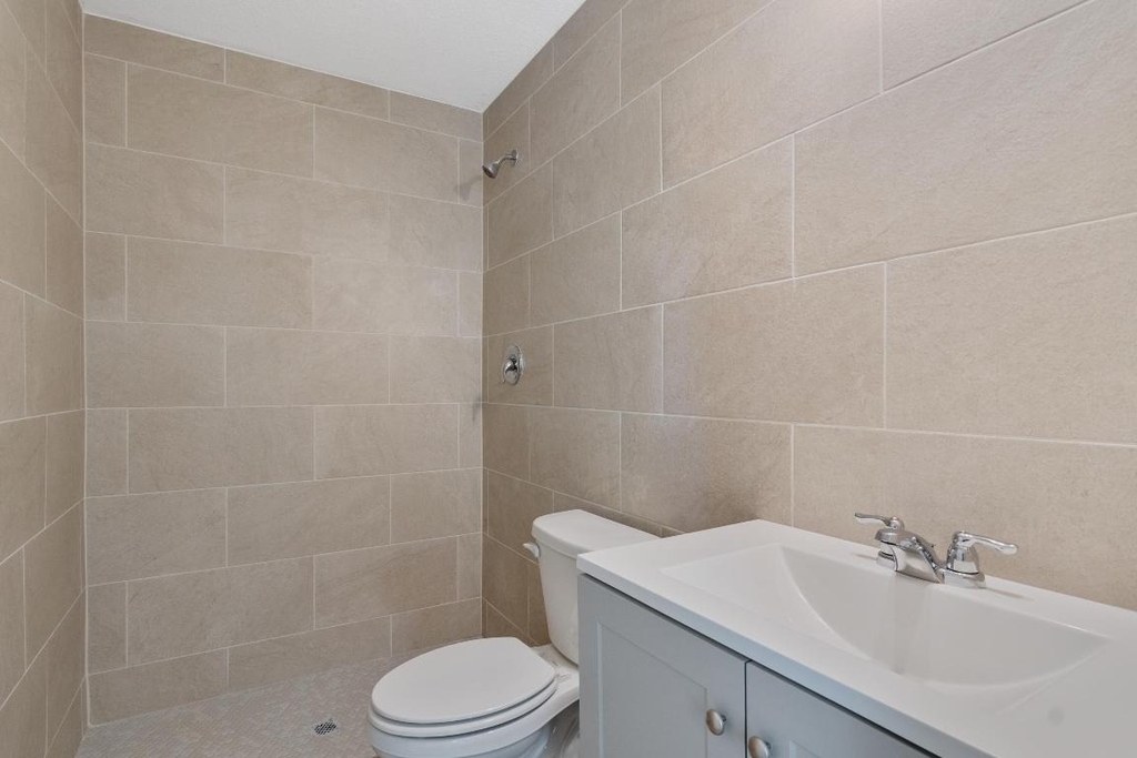 1405 Avenue G - Photo 16