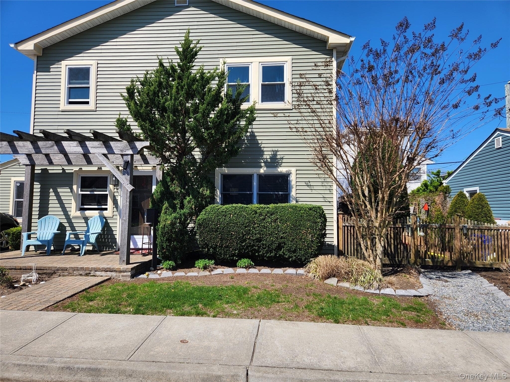 63 Kerrigan Street - Photo 1