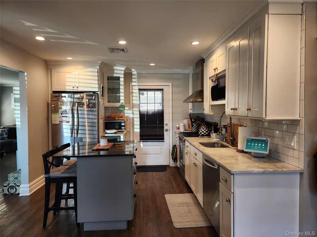 63 Kerrigan Street - Photo 2