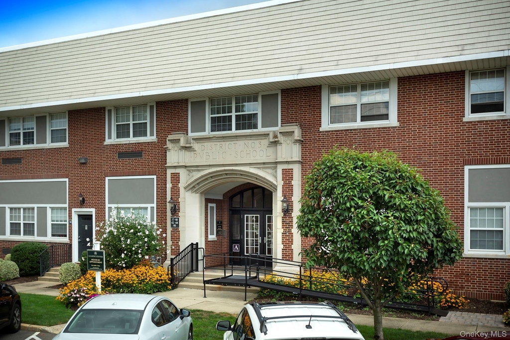 425 Newbridge Road - Photo 0