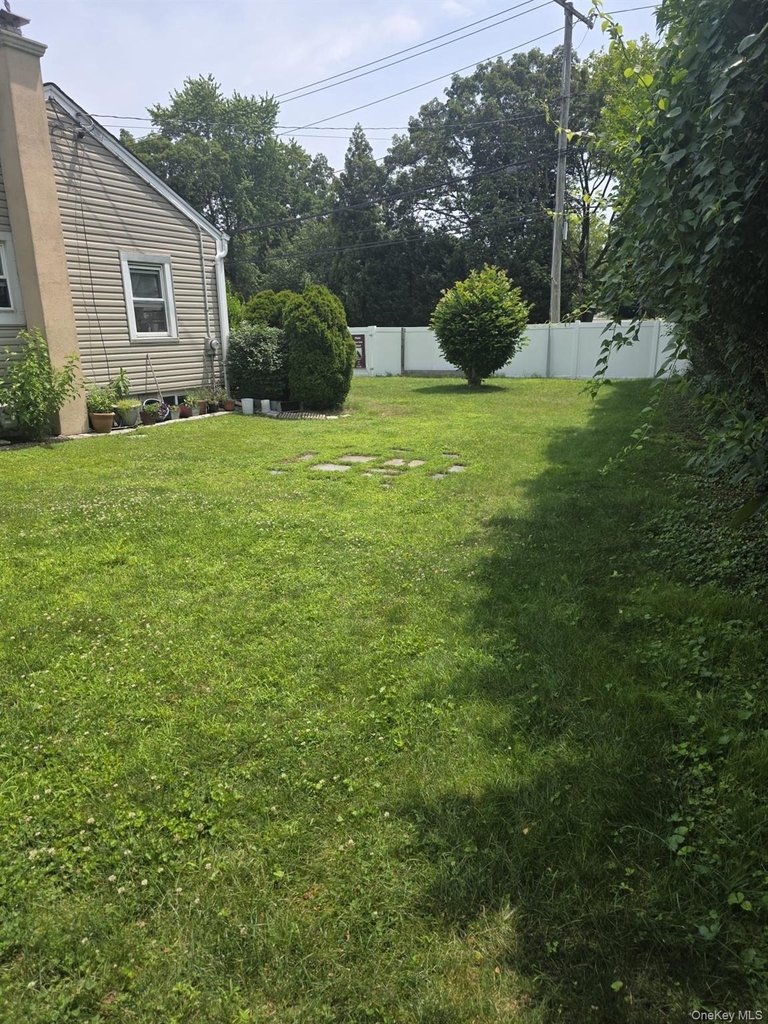 23 Seaman Neck Road - Photo 10