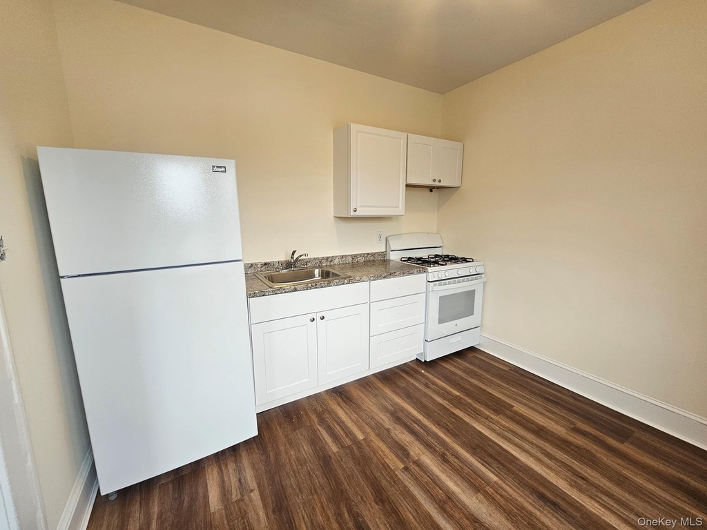 2 Somerset Avenue - Photo 12