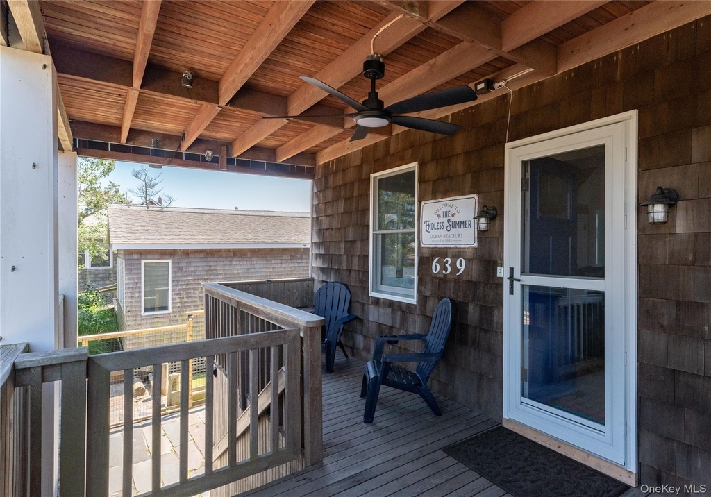 639 Ocean Breeze Walk - Photo 1