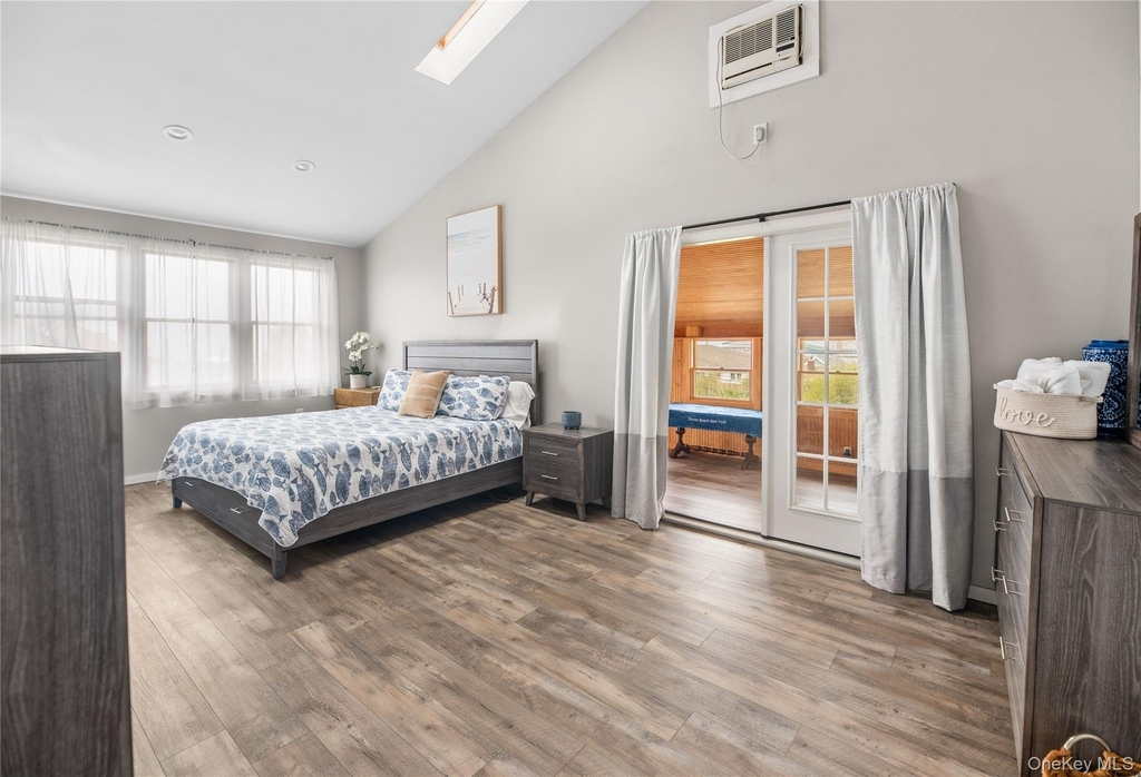 639 Ocean Breeze Walk - Photo 8