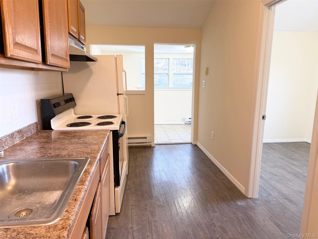 188 Hallock Landing Road - Photo 4