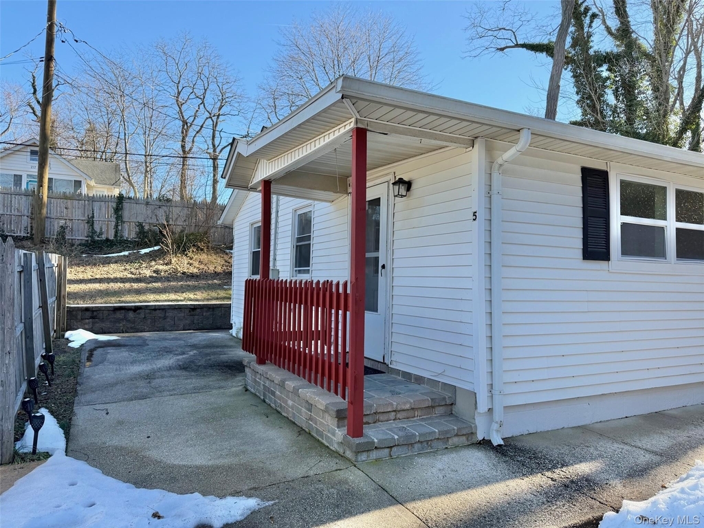 188 Hallock Landing Road - Photo 11