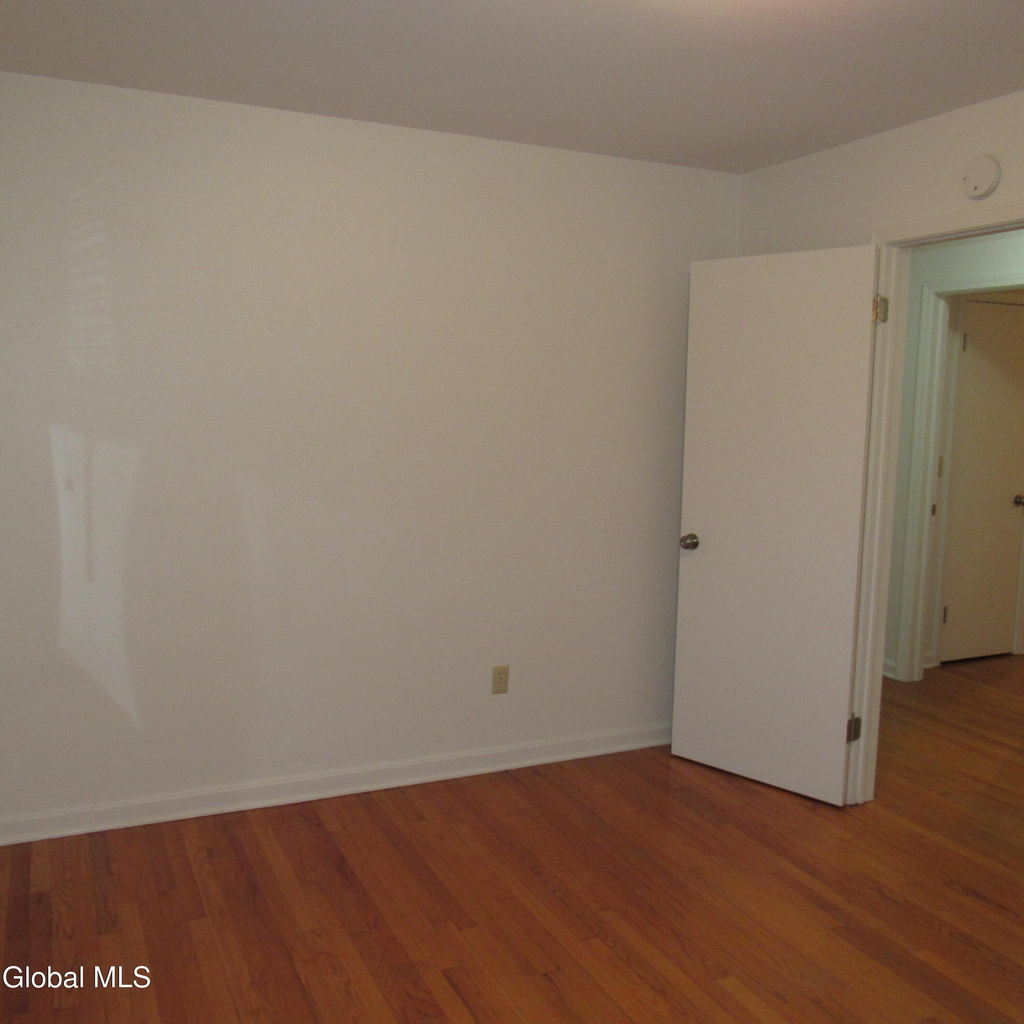 34b Commodore Street - Photo 15