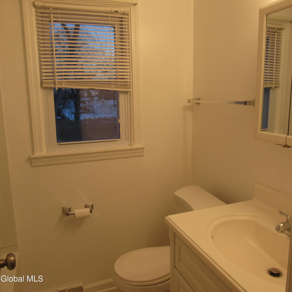 34b Commodore Street - Photo 19