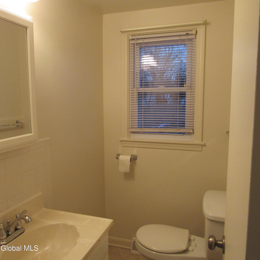 34b Commodore Street - Photo 13