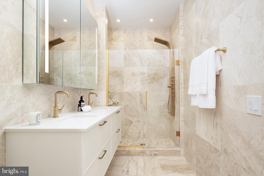 1099 Germantown Avenue - Photo 32
