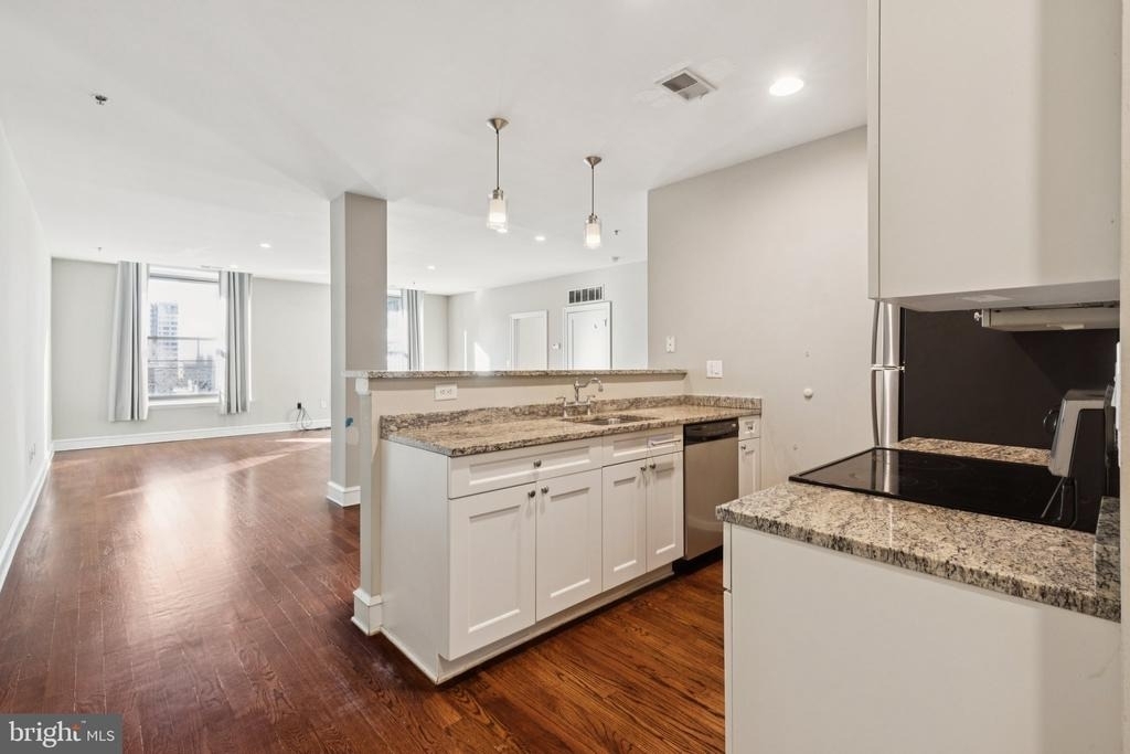 1811 Chestnut Street - Photo 5