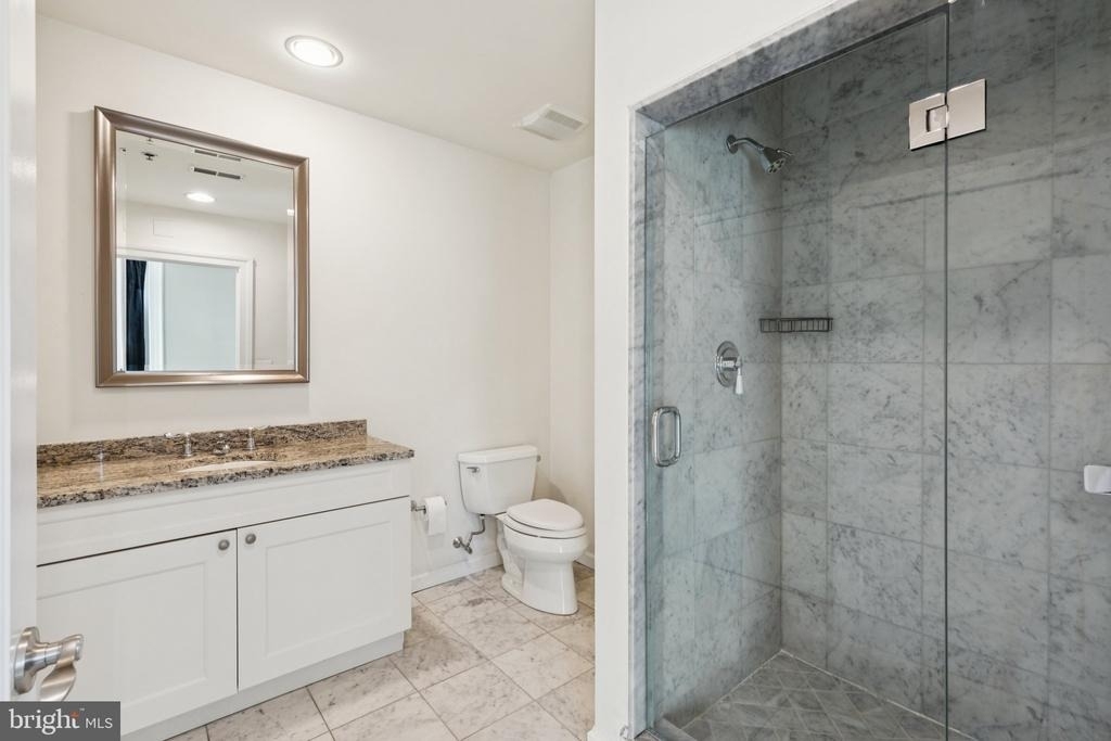 1811 Chestnut Street - Photo 20