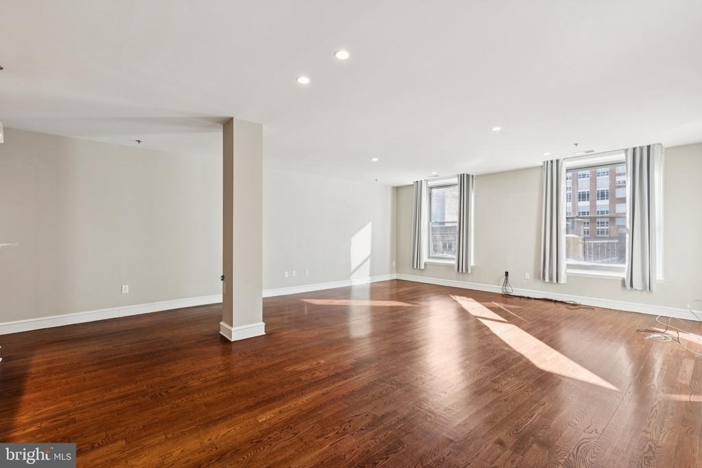 1811 Chestnut Street - Photo 15