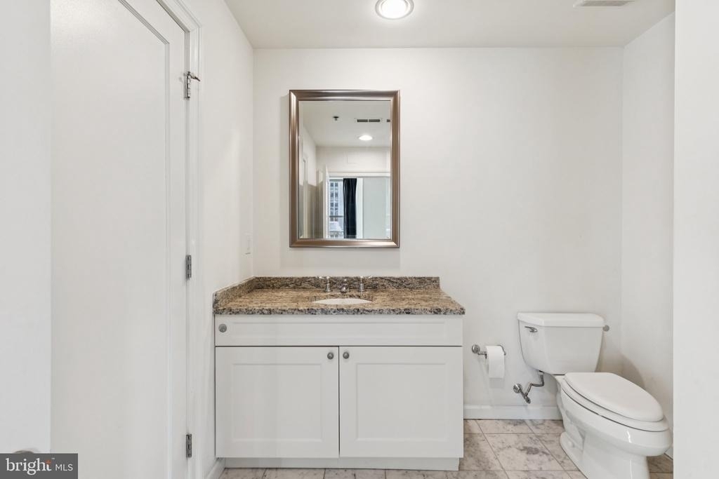 1811 Chestnut Street - Photo 21