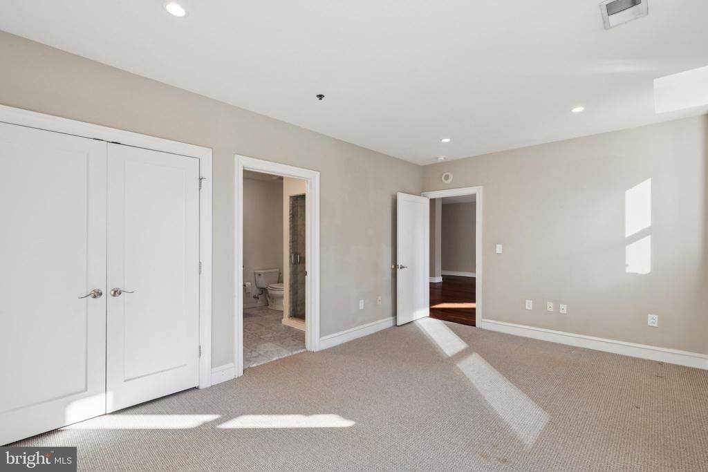 1811 Chestnut Street - Photo 19