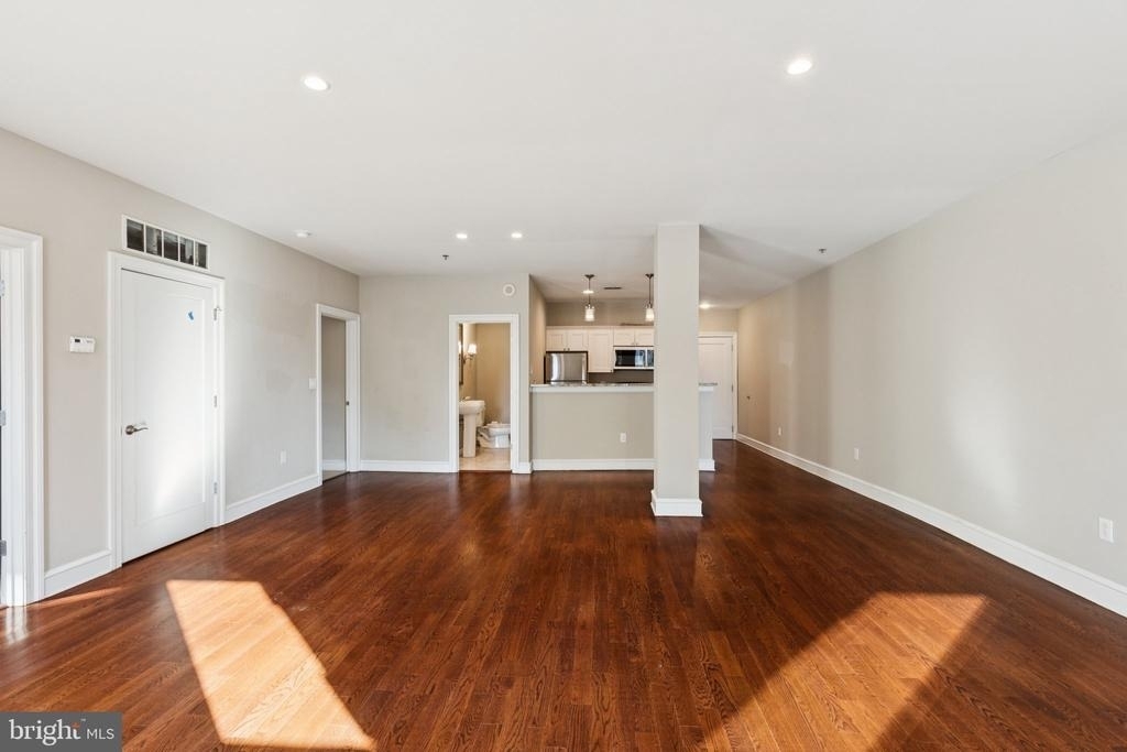 1811 Chestnut Street - Photo 13