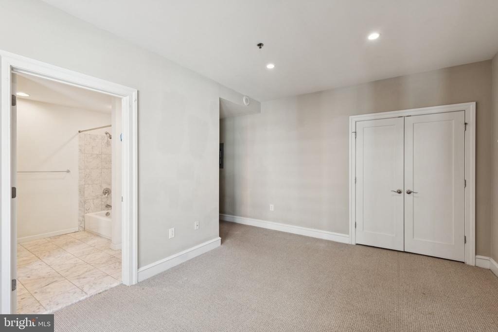 1811 Chestnut Street - Photo 23