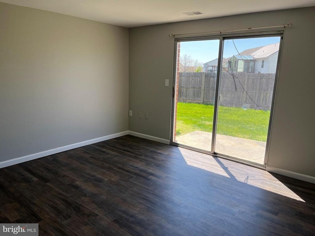 65 North St - Photo 3