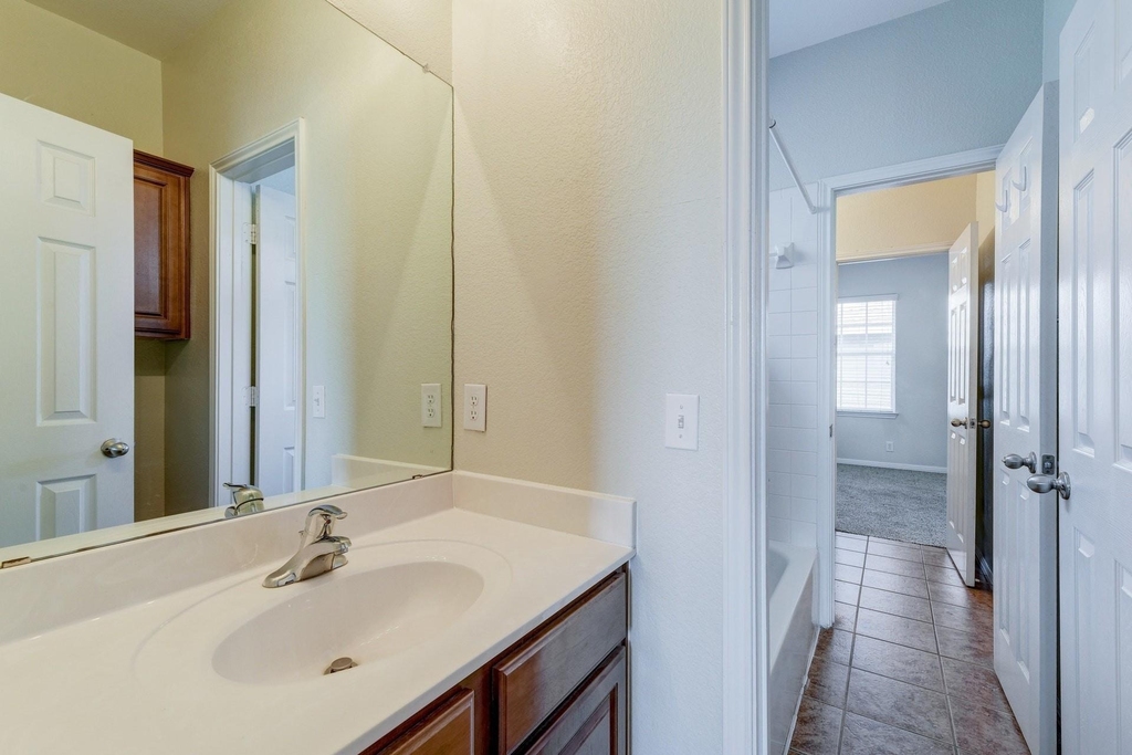 5102 Caswell Ave - Photo 19