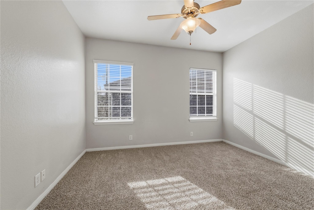 5102 Caswell Ave - Photo 28