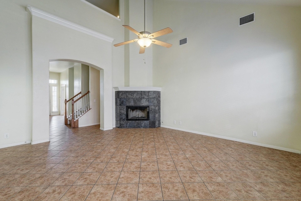 5102 Caswell Ave - Photo 1