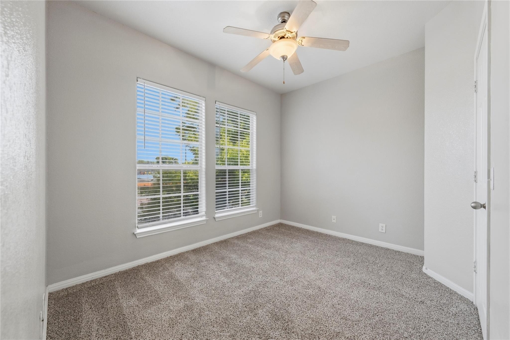 5102 Caswell Ave - Photo 24