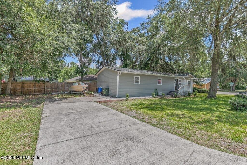 600 Lemon Street - Photo 3